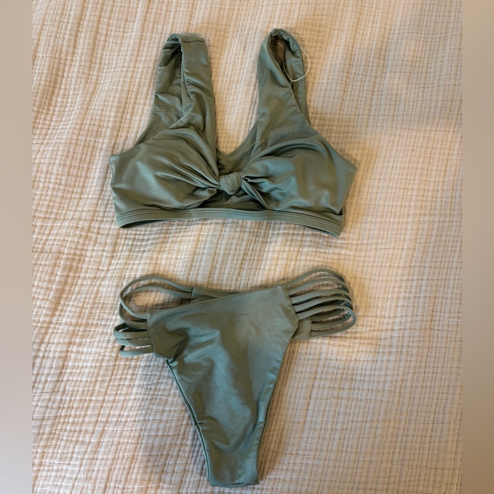 NWOT Buff Bunny Swimsuit